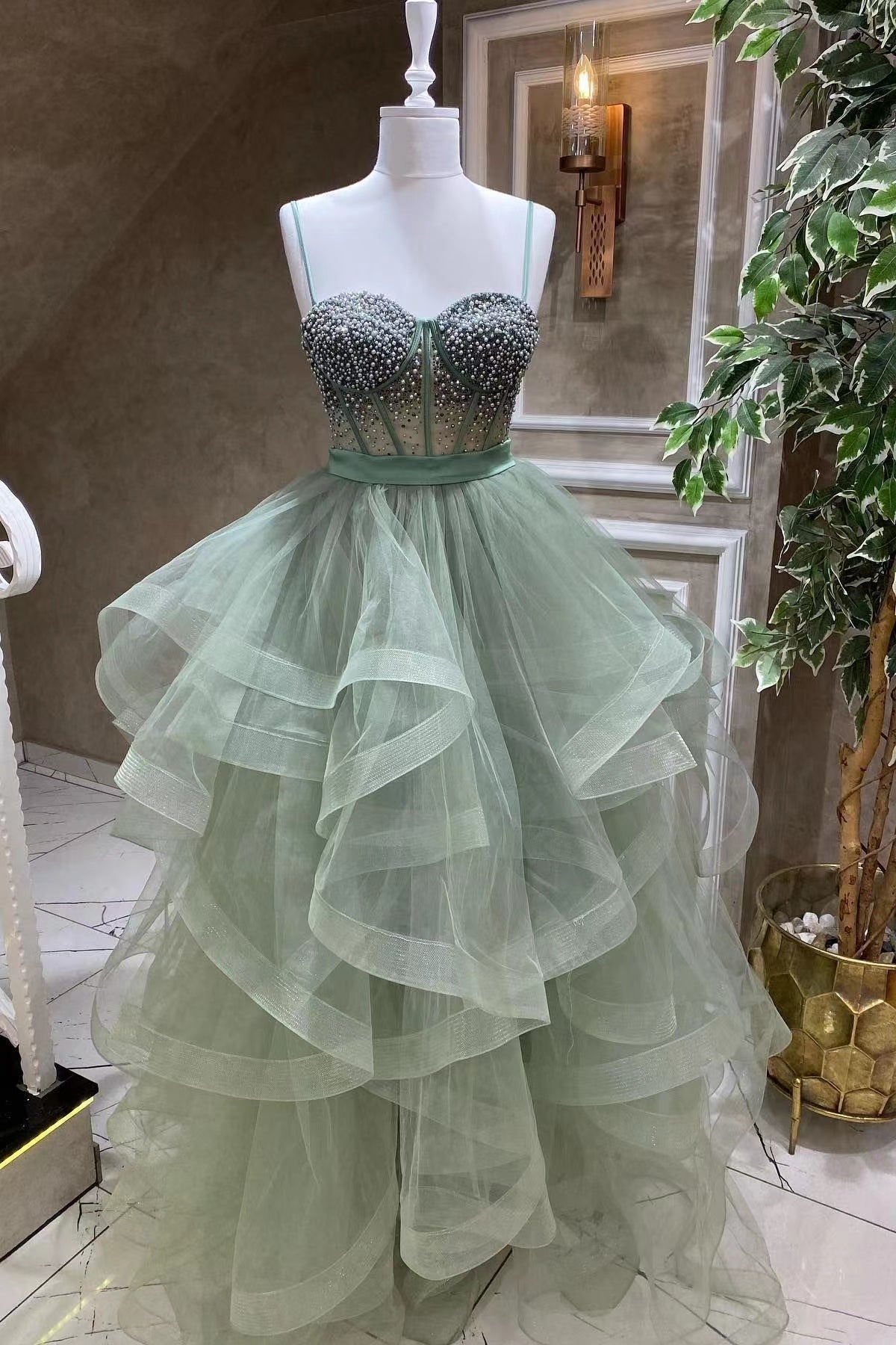 Modern Sweetheart Spaghetti-Straps Beadings Evening Dress With Tulle