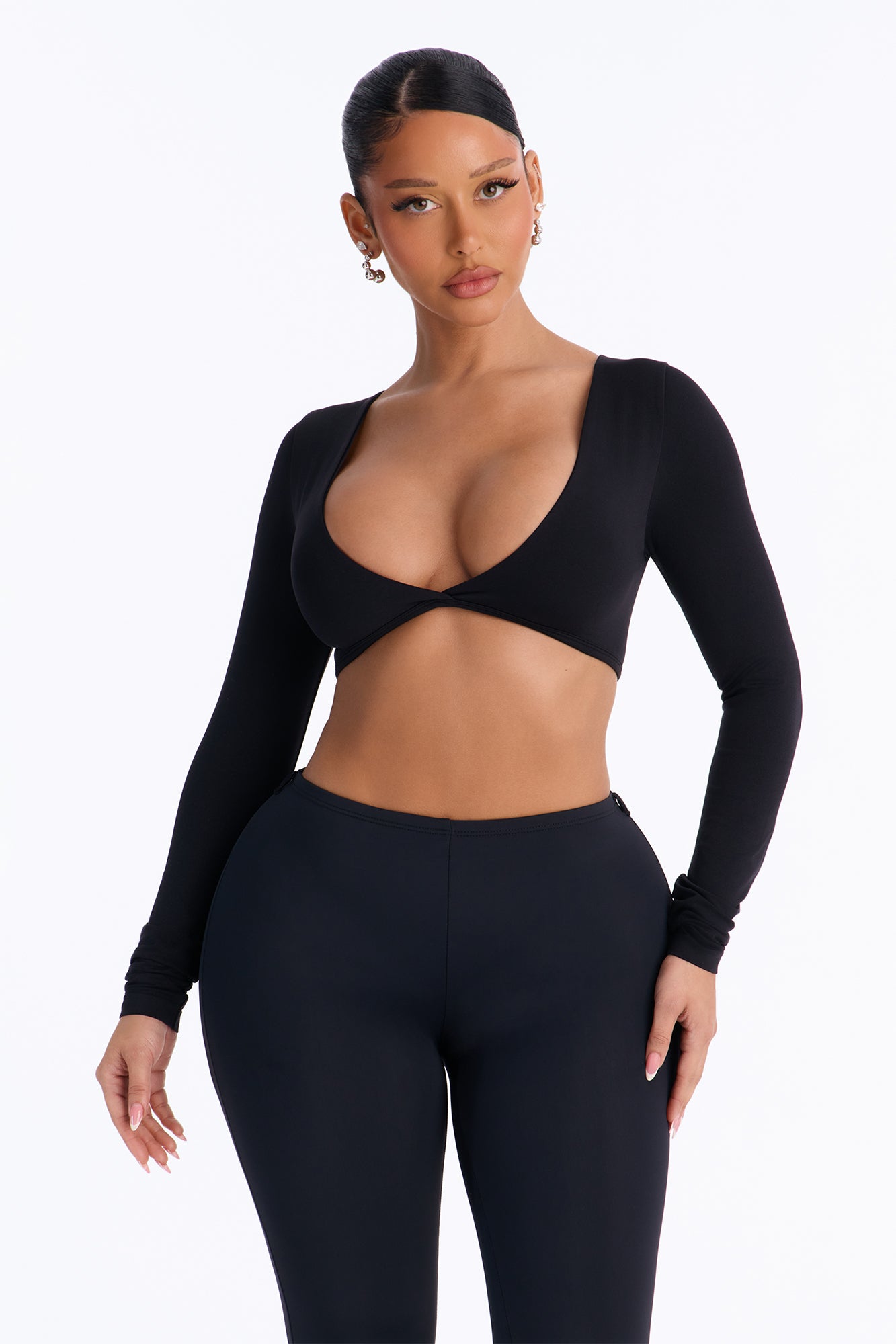 Seamless Smooth Double Lined Long Sleeve V-Neck Cropped Top - Black