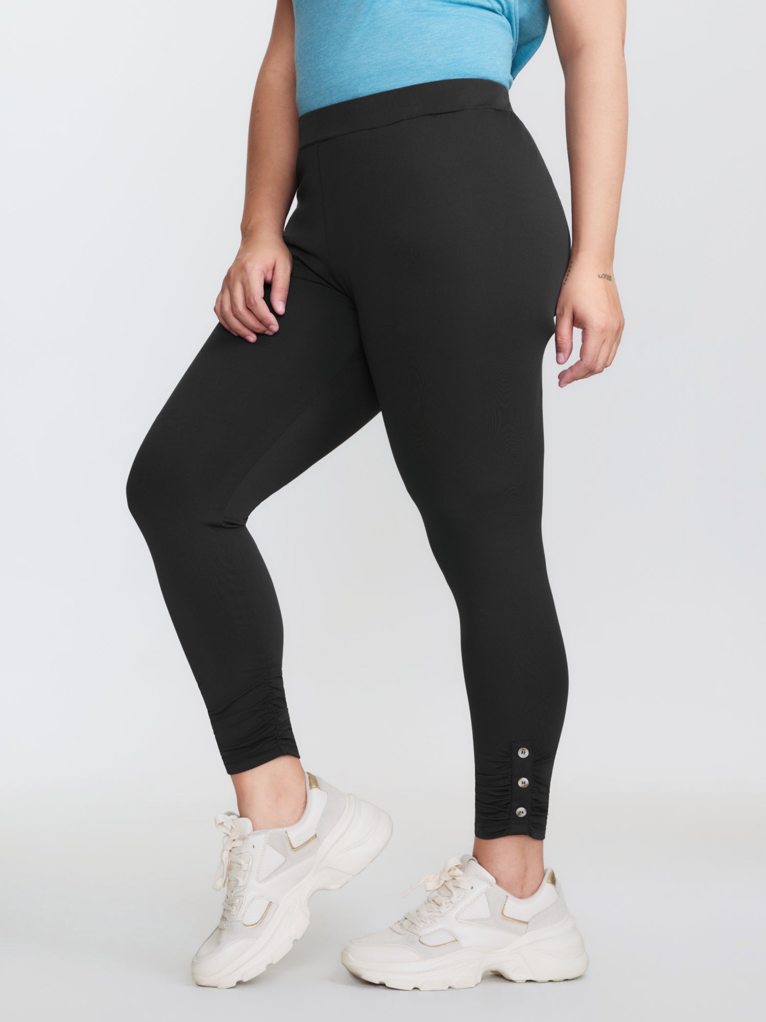Stretchy Button Detail Skinny-Fit Leggings