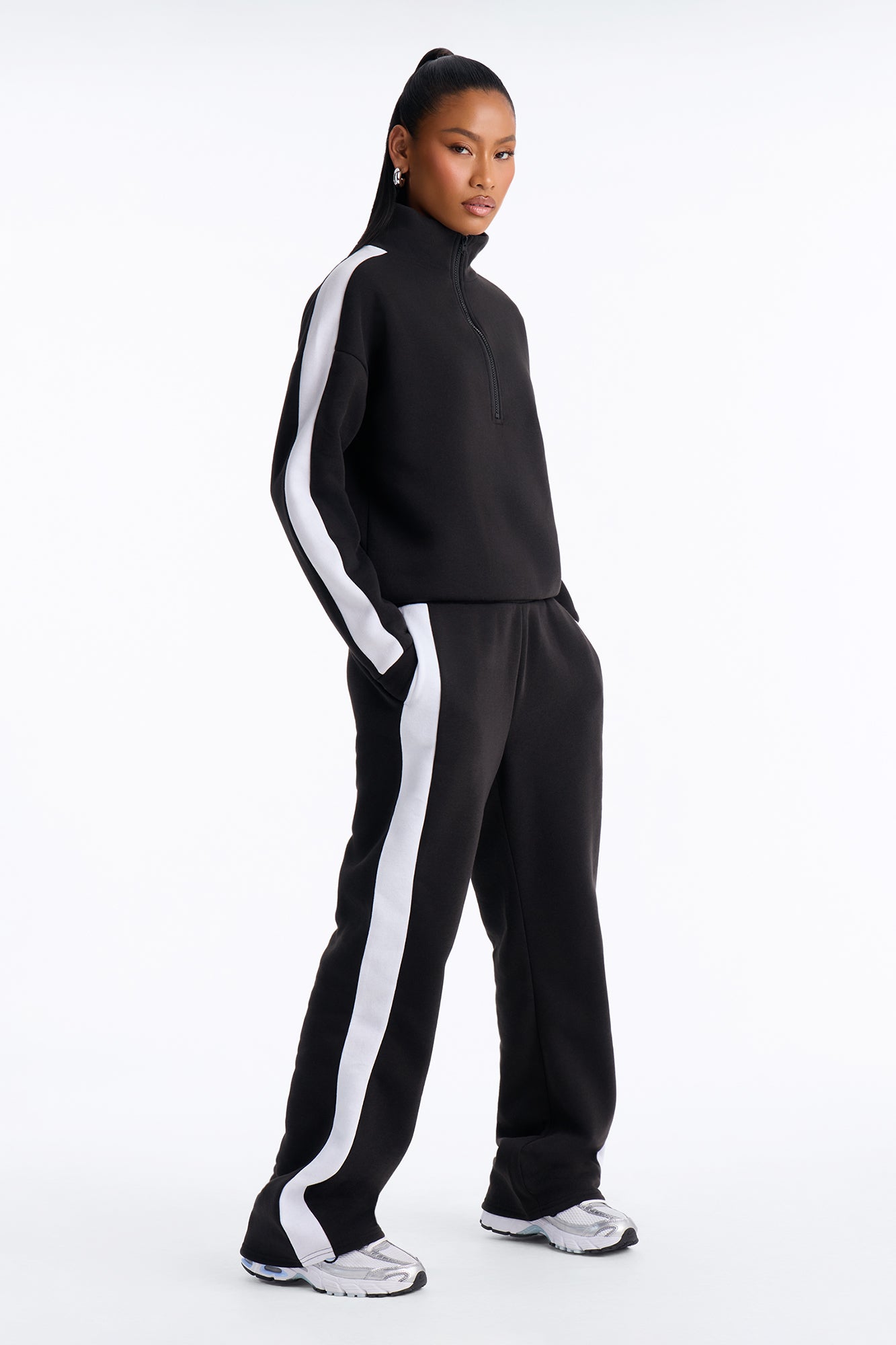 Jacqueline Quarter Zip Fleece Pant Set - Black/White
