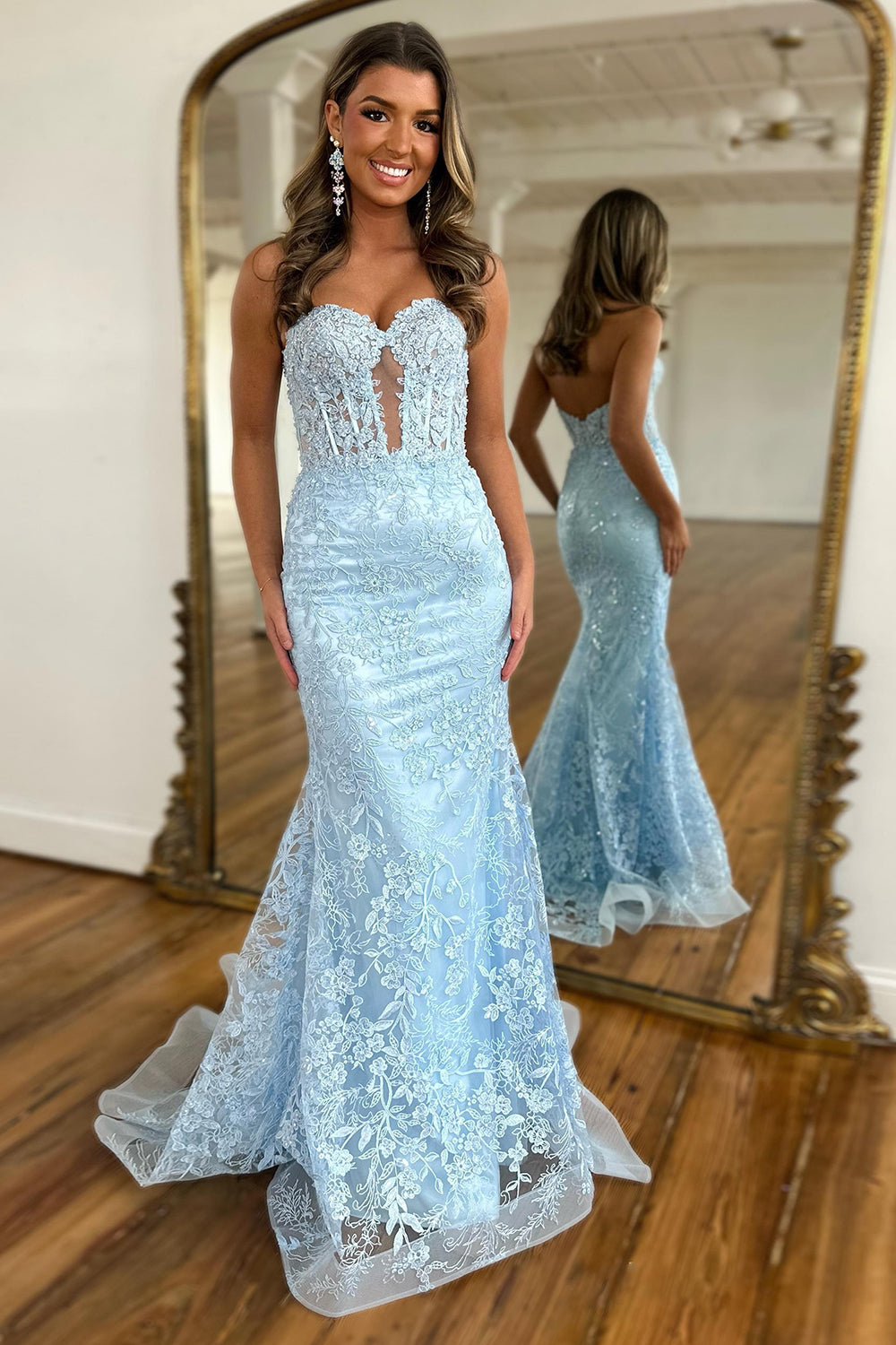 Sweetheart Mermaid Corset Prom Dress in Light Blue with Lace Appliques