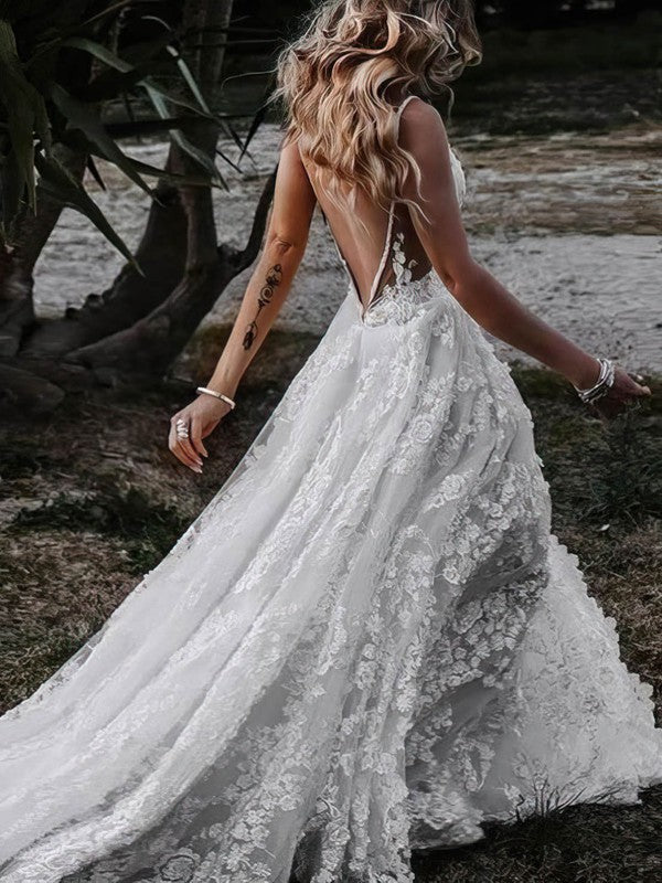 Luxurious Deep V-Neck Sleeveless Lace Wedding Dresses with Split