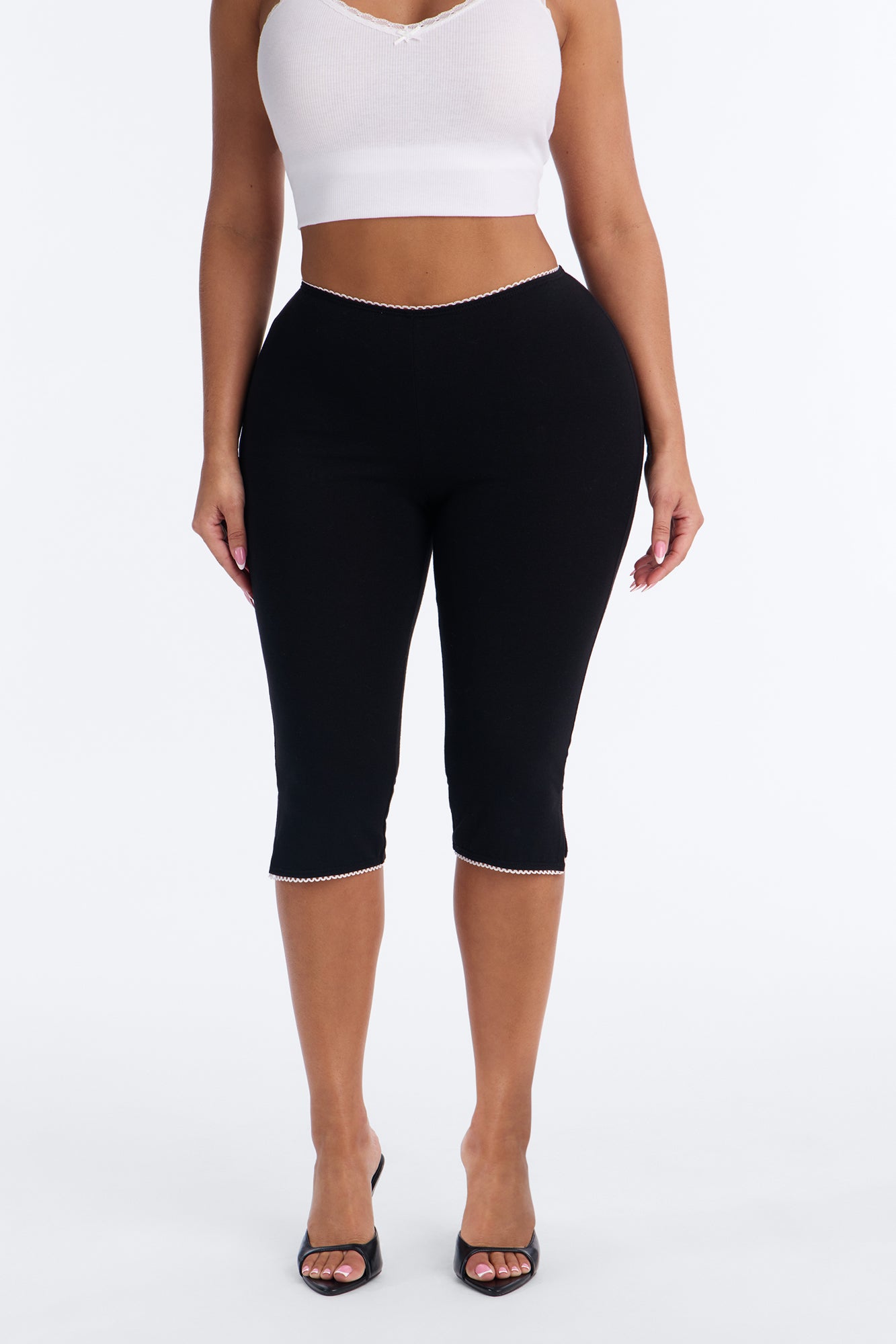 Cleo Low Rise Lace Trim Capri Legging - Black