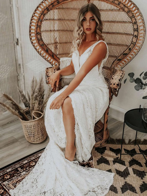 Fashionable Sleeveless A-Line V-Neck Lace Court Train Wedding Dresses