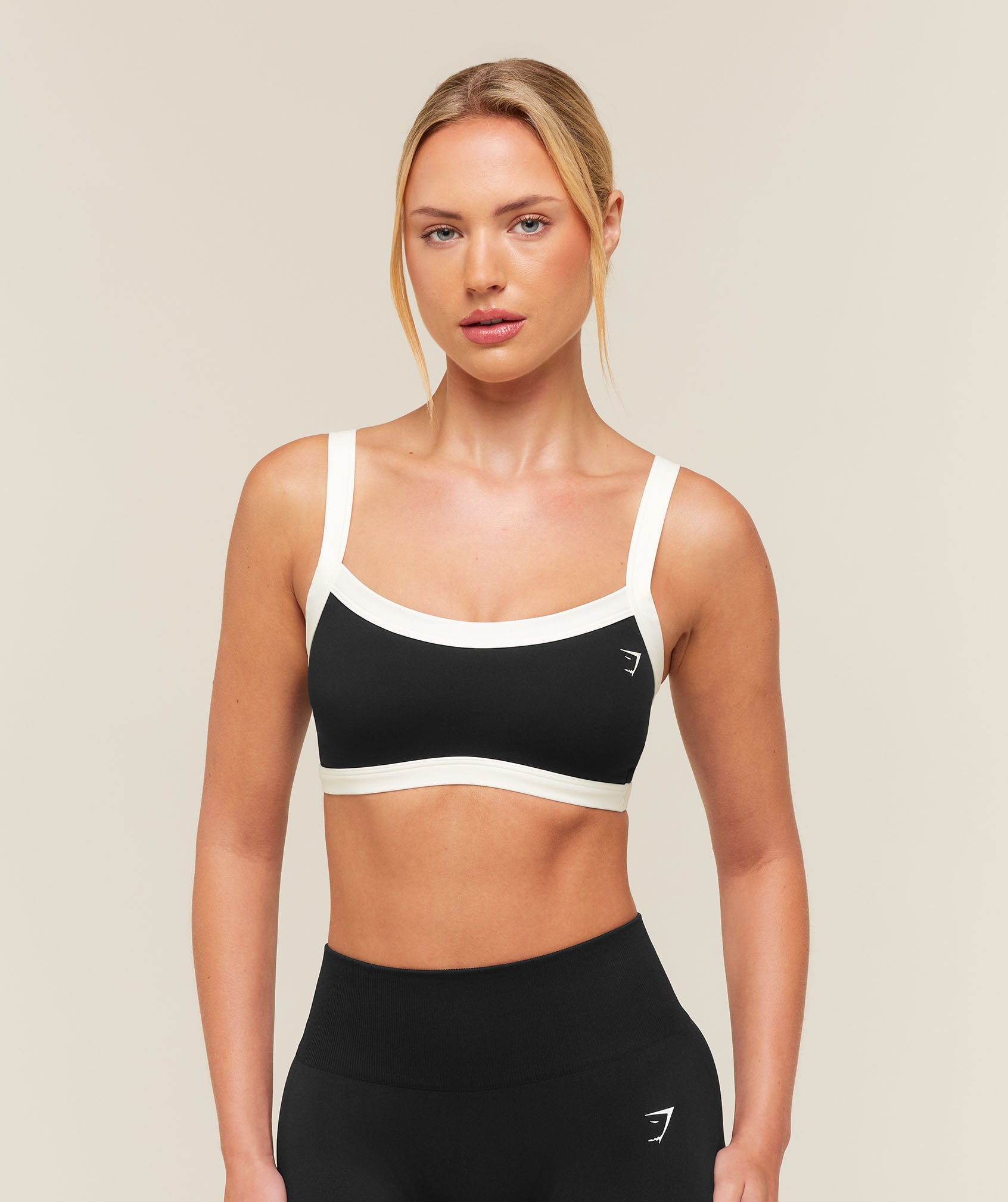 Gymshark Training Campus Sports Bra - Black/Soft White