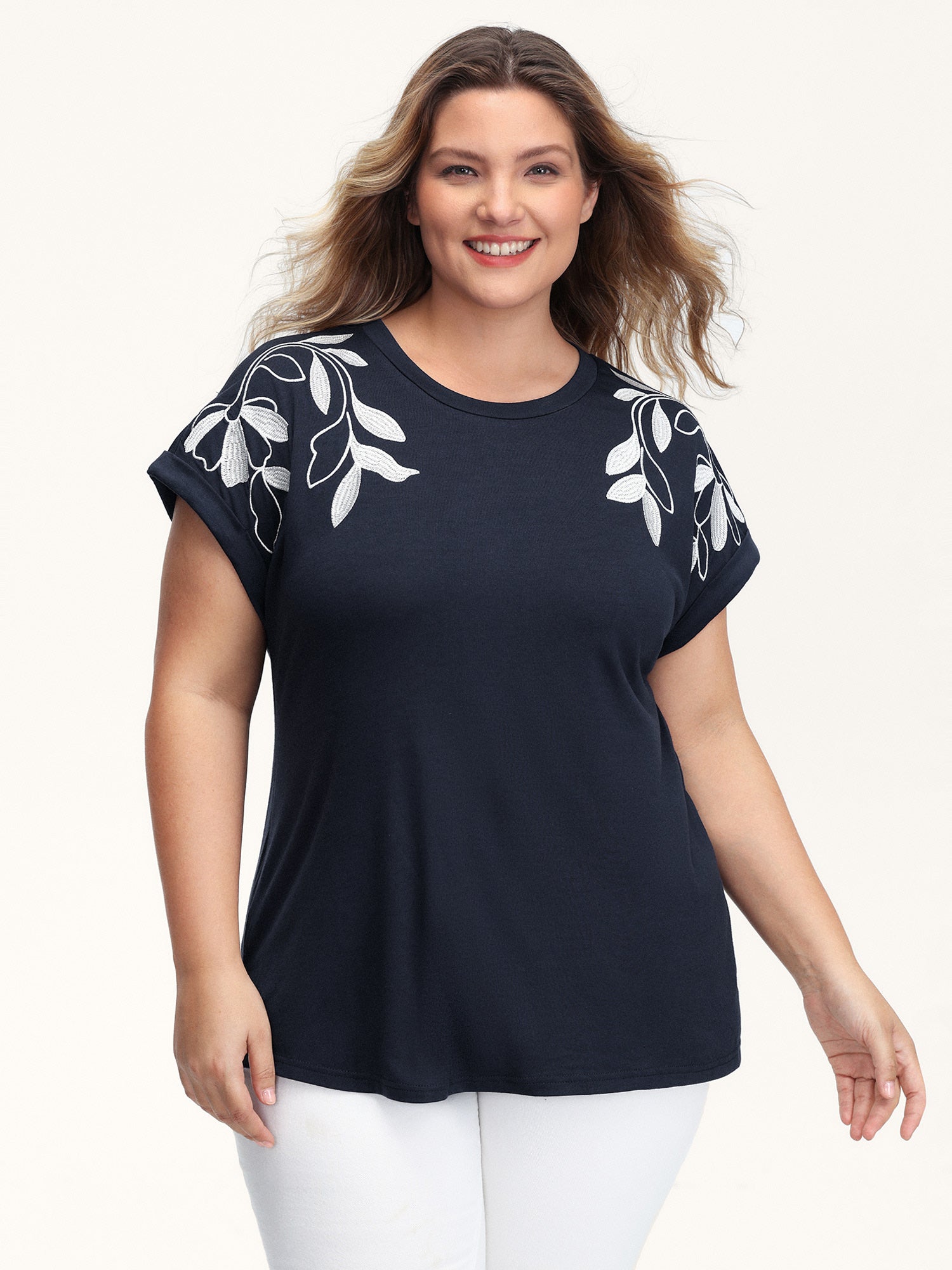 Leaf Embroidery Round Neck Split T-Shirt