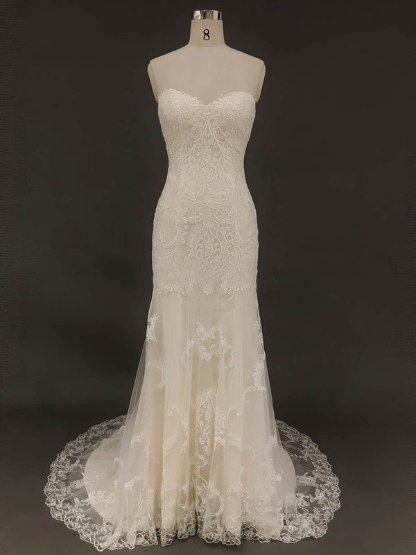 Elegant Sweetheart Strapless Lace Sheath Wedding Dresses with Appliques