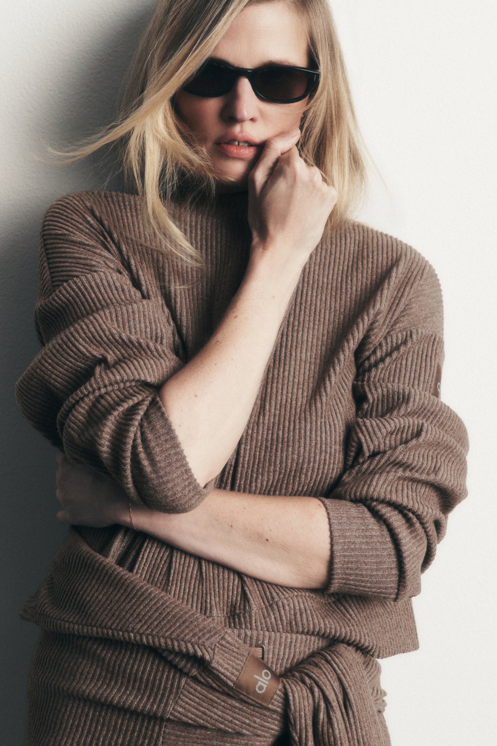 Muse Crew Neck Pullover - Java Brown Heather