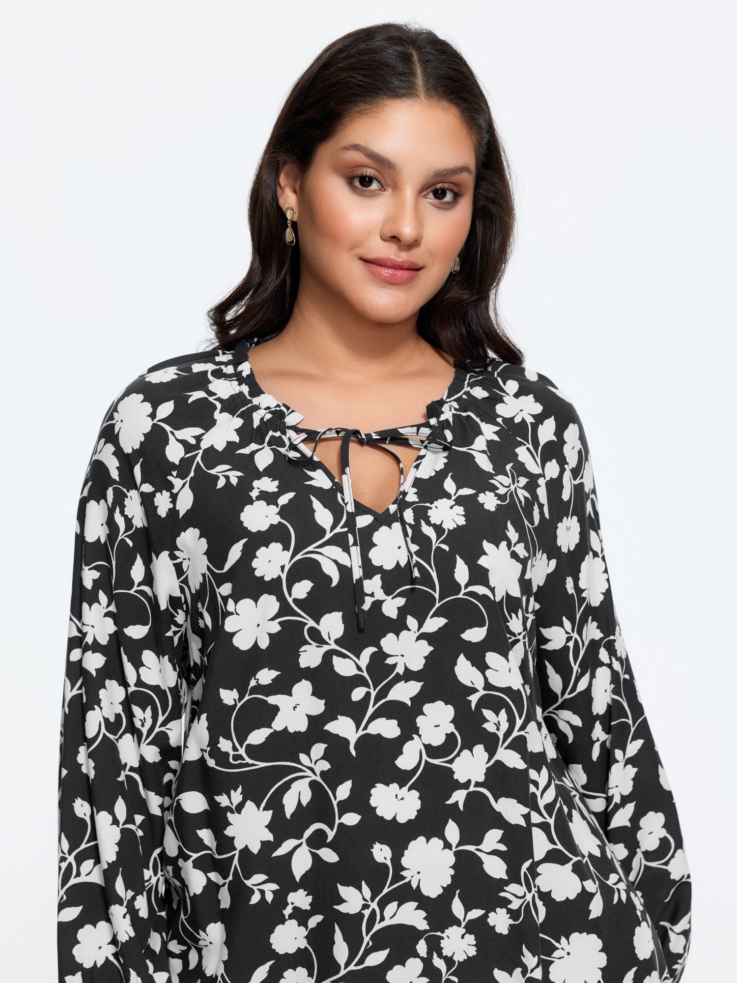 Floral Print Tie Neck Loose Blouse