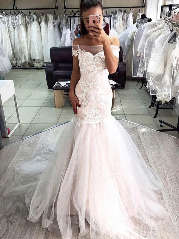 Elegant Off-The-Shoulder Trumpet Lace Tulle Wedding Dresses with Appliques