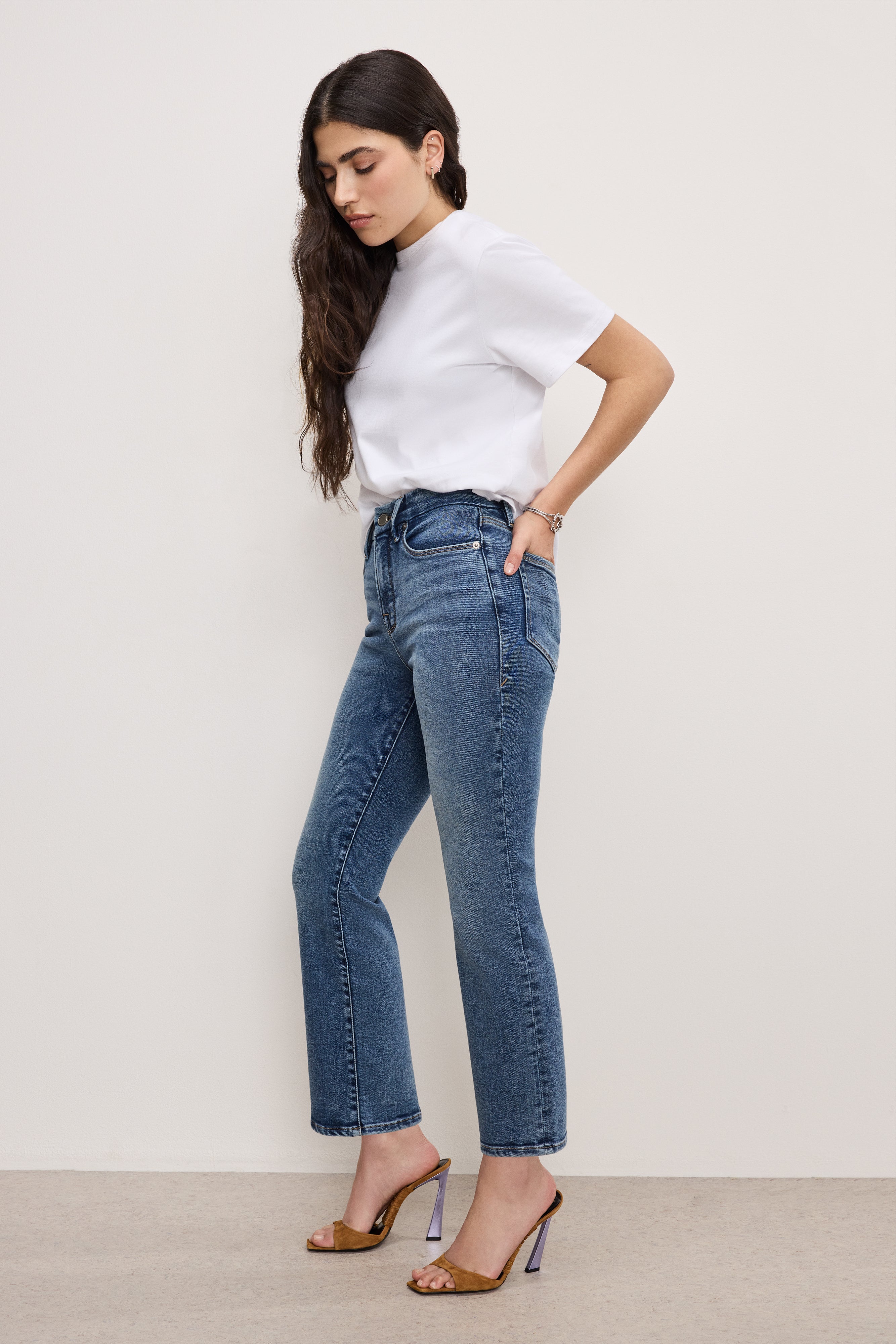 GOOD PETITE STRAIGHT COMPRESSION JEANS | INDIGO254