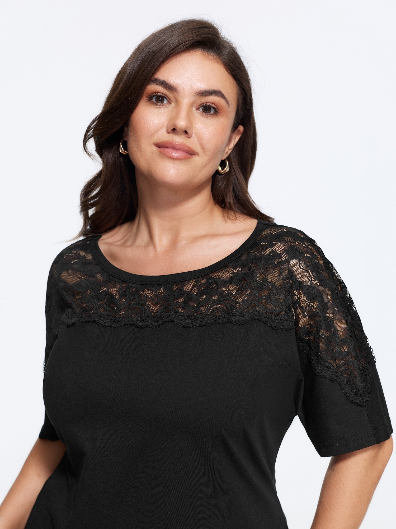 Supersoft Round Neck Floral Lace Spliced T-Shirt