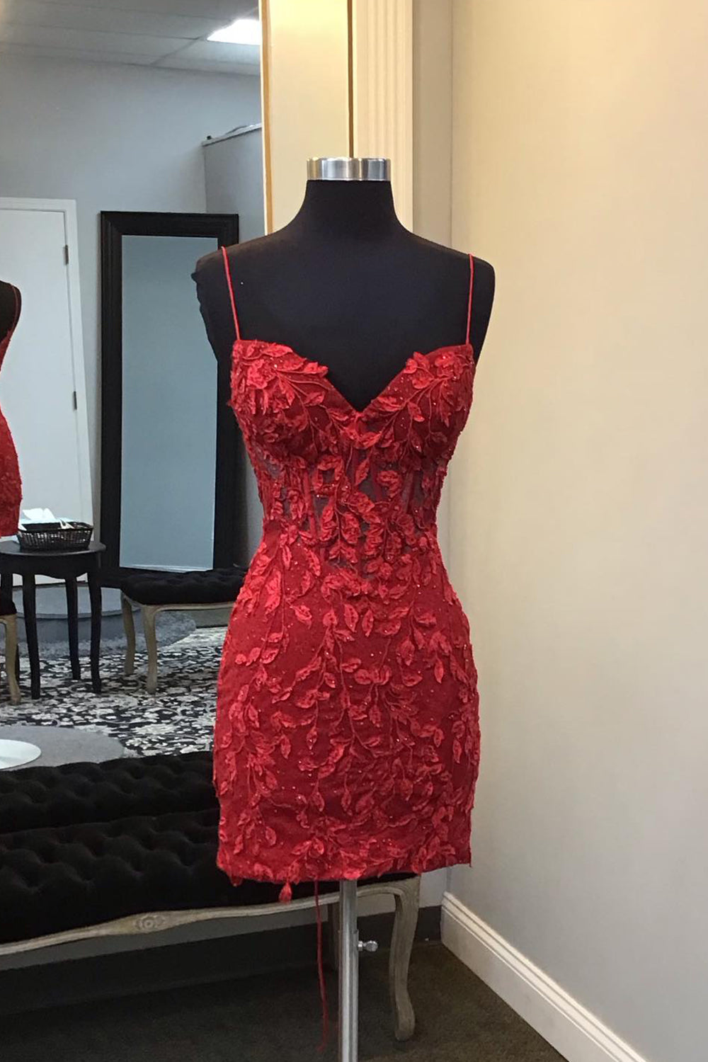 Glitter Red Corset Tight Short Homecoming Dress/Mini Dress with Appliques