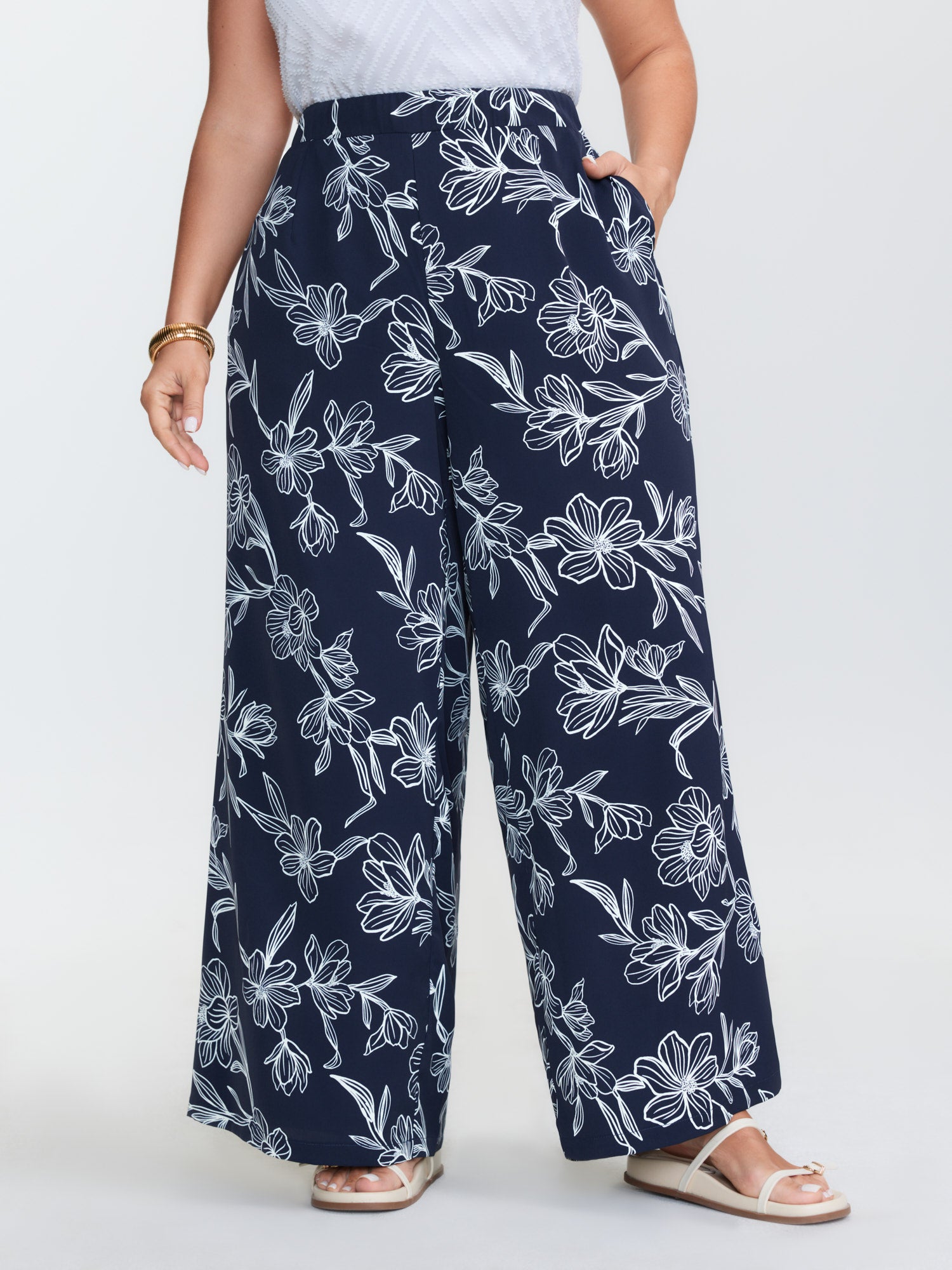 Floral Print Pull-On Wide-Leg Pants