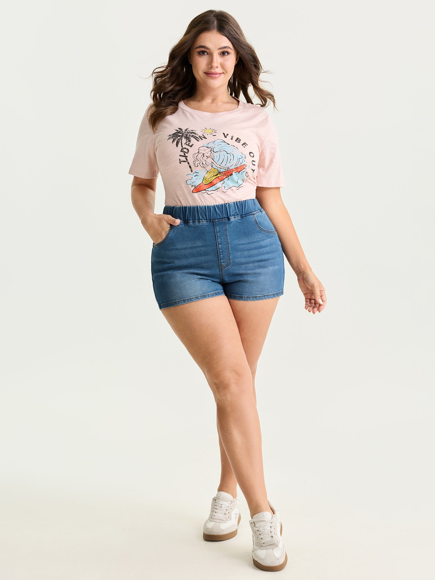Stretchy Pull-On Pockets Denim Shorts
