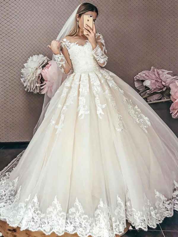 Gorgeous Long Sleeves Tulle Ball Gown Wedding Dresses with Appliques