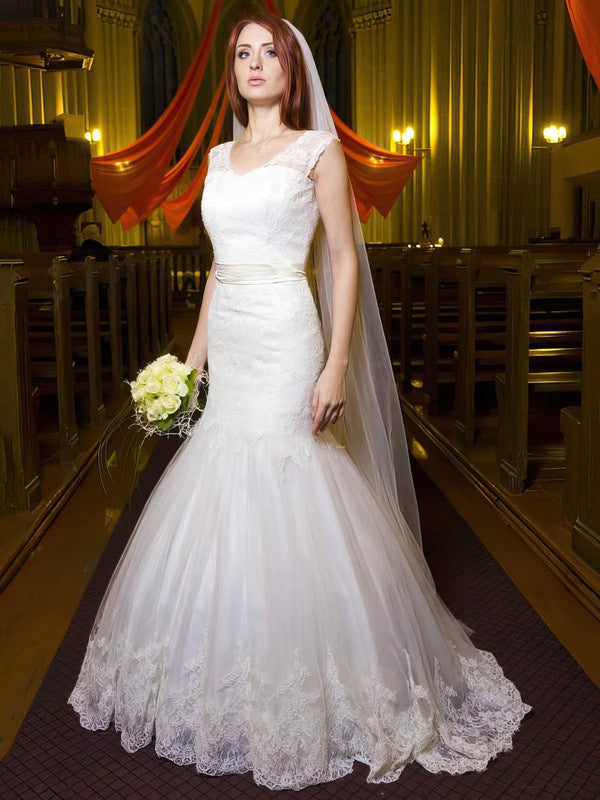 Glamorous Sweep Train Trumpet V-Neck Sleeveless Tulle Wedding Dresses with Ribbon