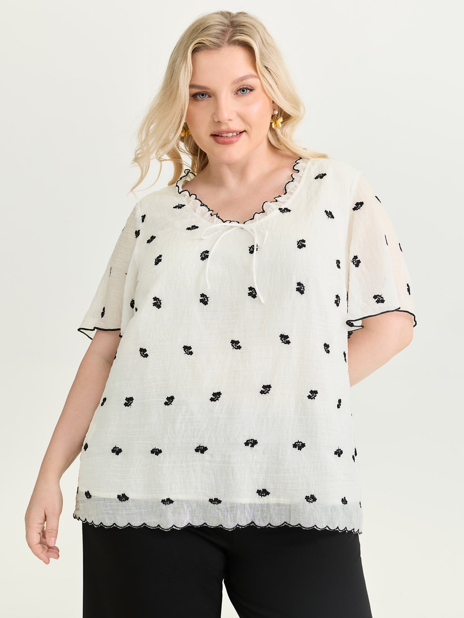 Delicate Floral Embroidery Bowknot Blouse