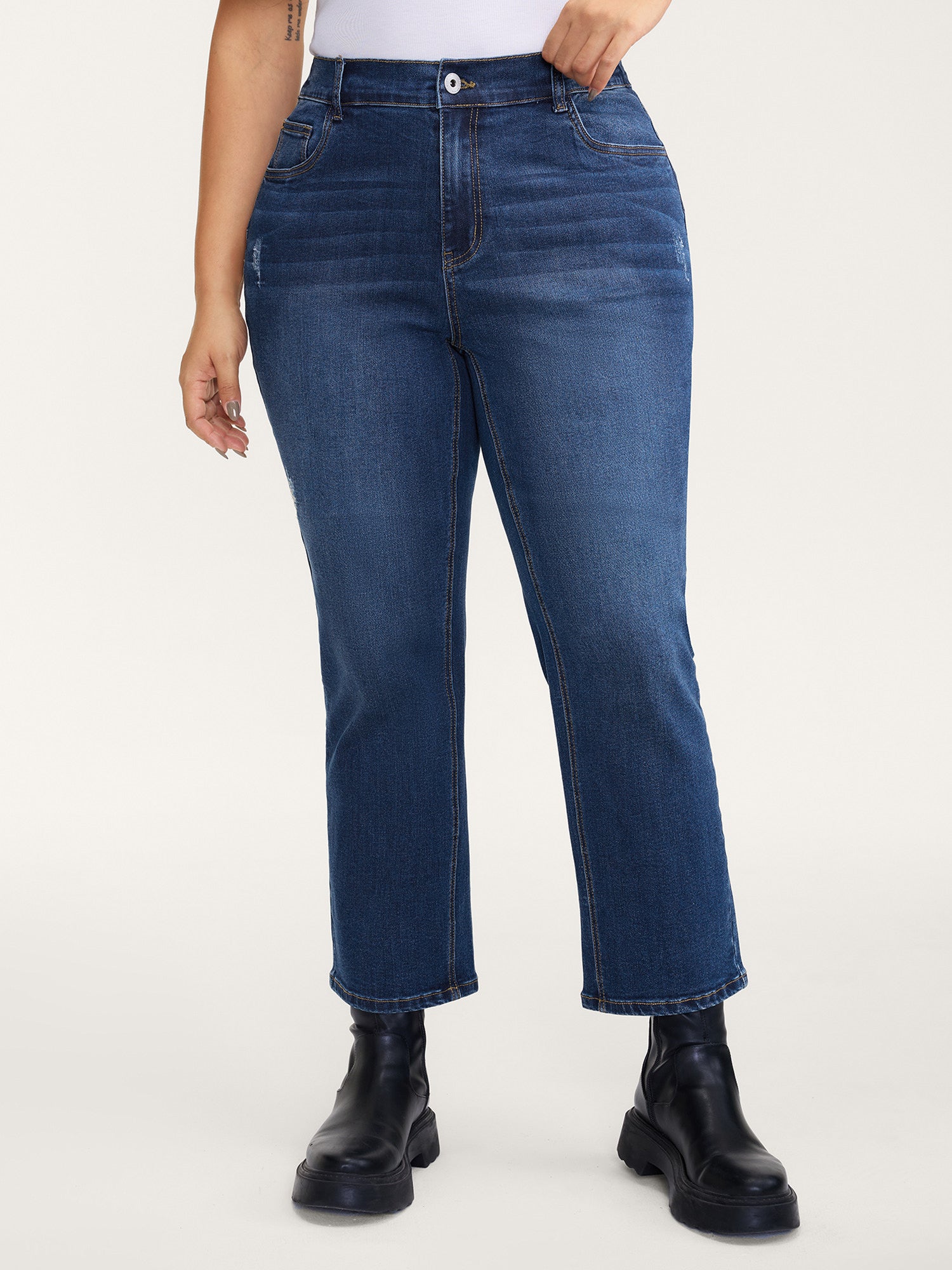 Stretchy Butt-Lifting Rubber Waist Straight-Leg Jeans