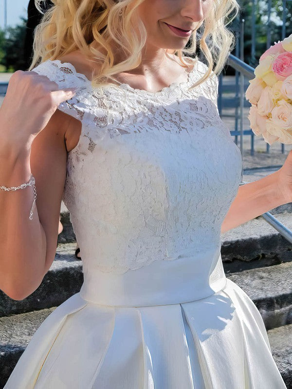 Deluxe Ball Gown Sleeveless Lace Satin Floor-Length Wedding Dresses