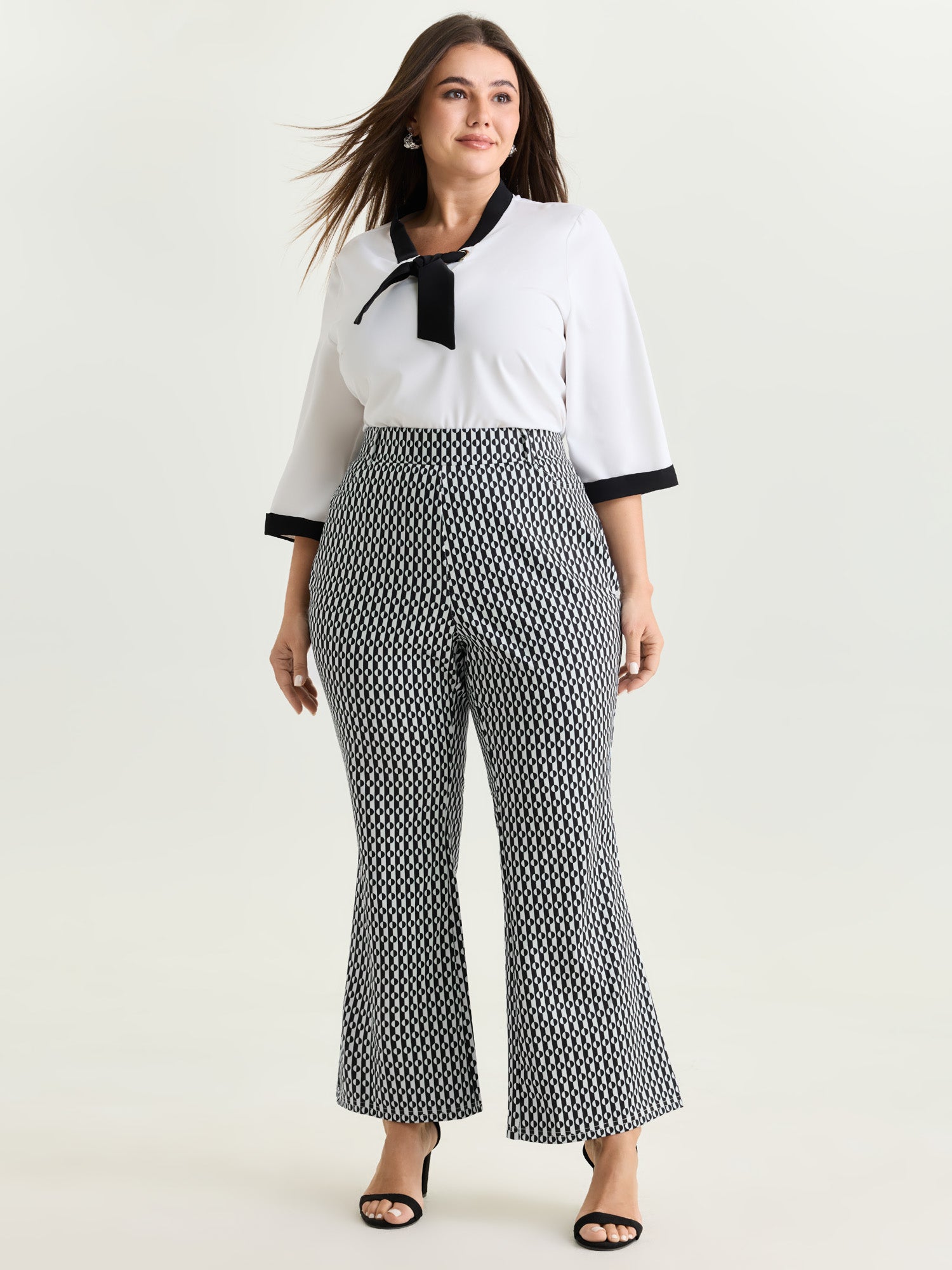 Stretchy Geometric Print Pull-On Pants