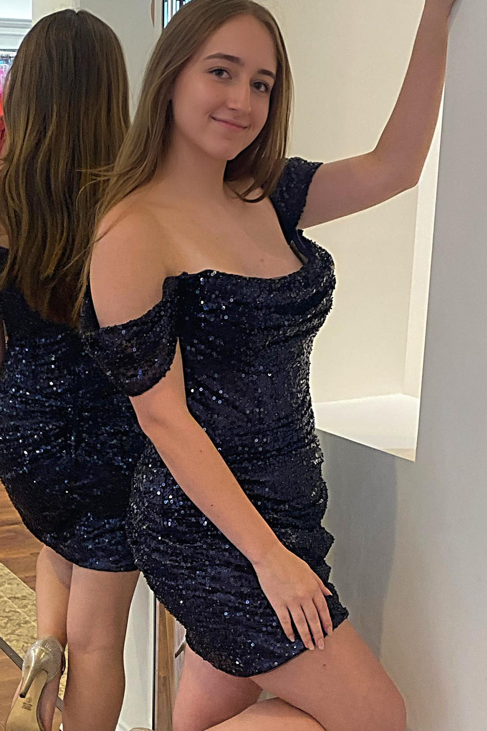 Sparkly Black Sequins Off the Shoulder Tight Short Homecoming Dress/Mini Dress