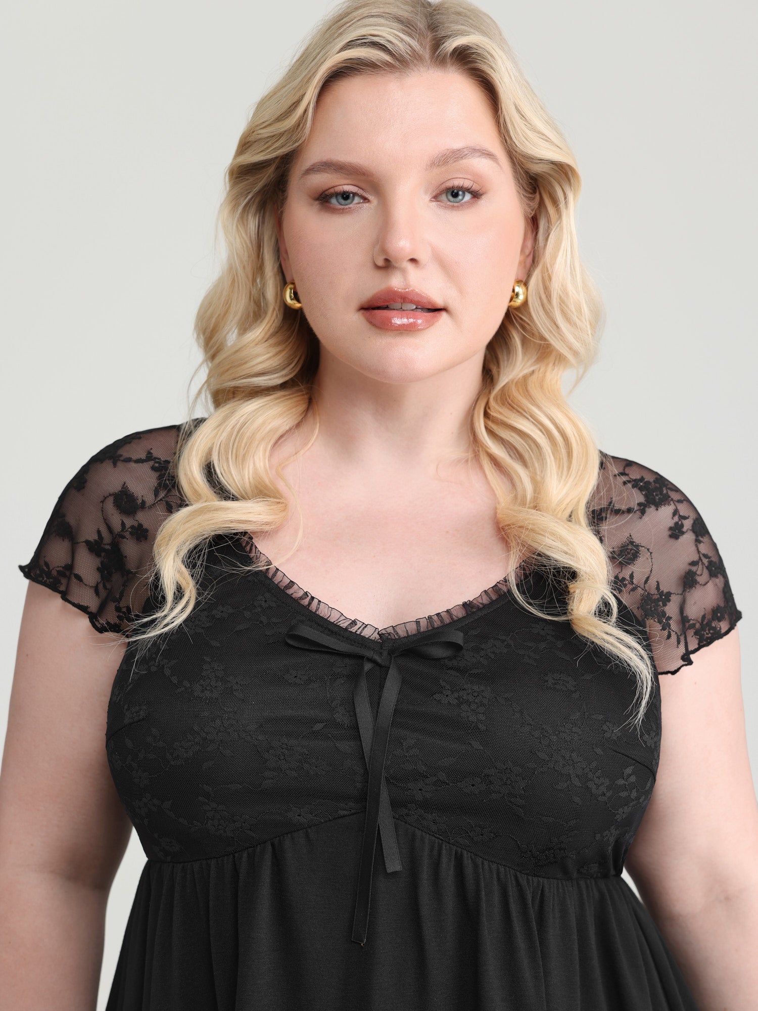 Sheer Lace Sleeve Stretchy Knit Top