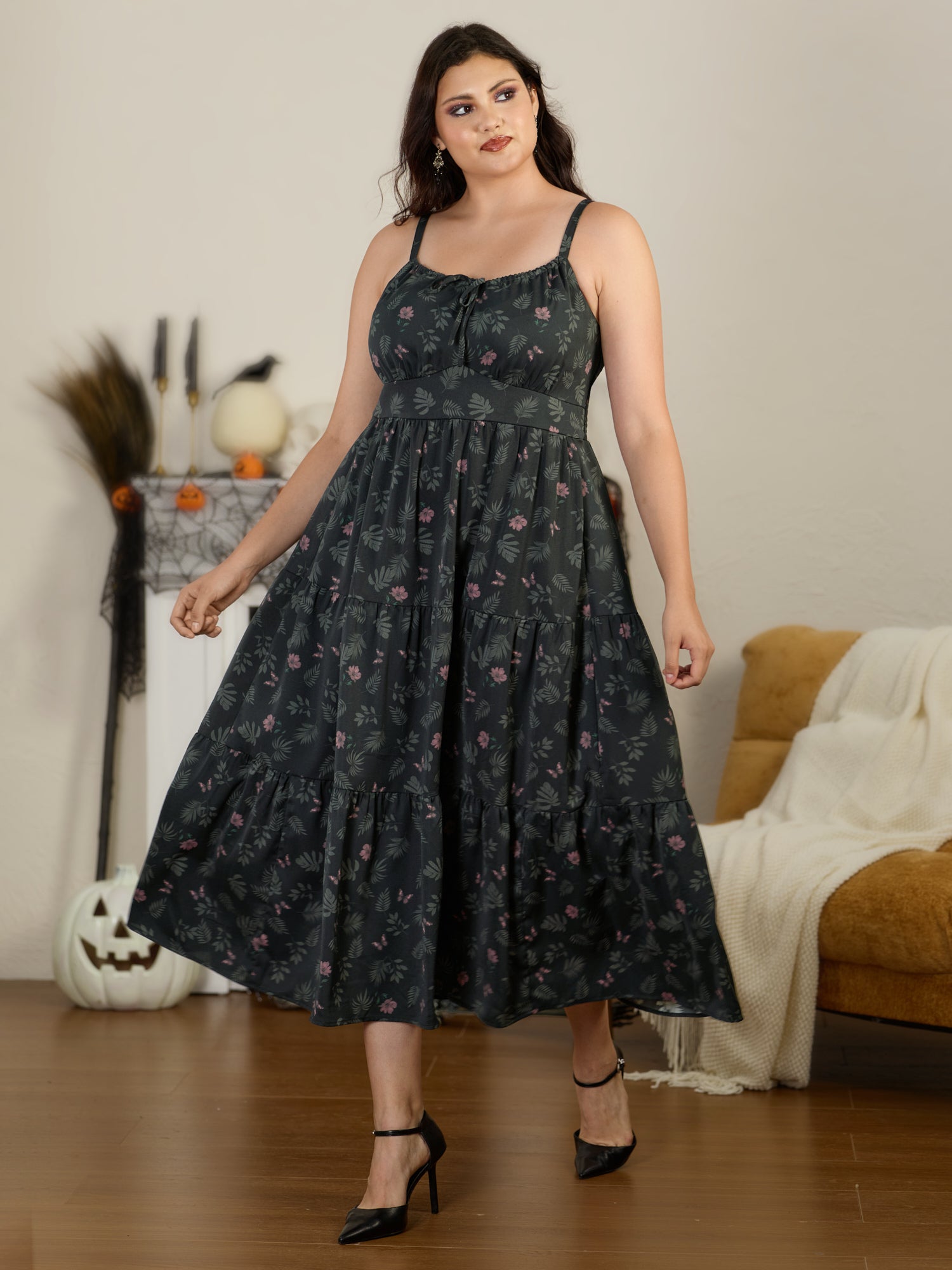 Floral Print Tiered Spaghetti Strap Maxi Dress