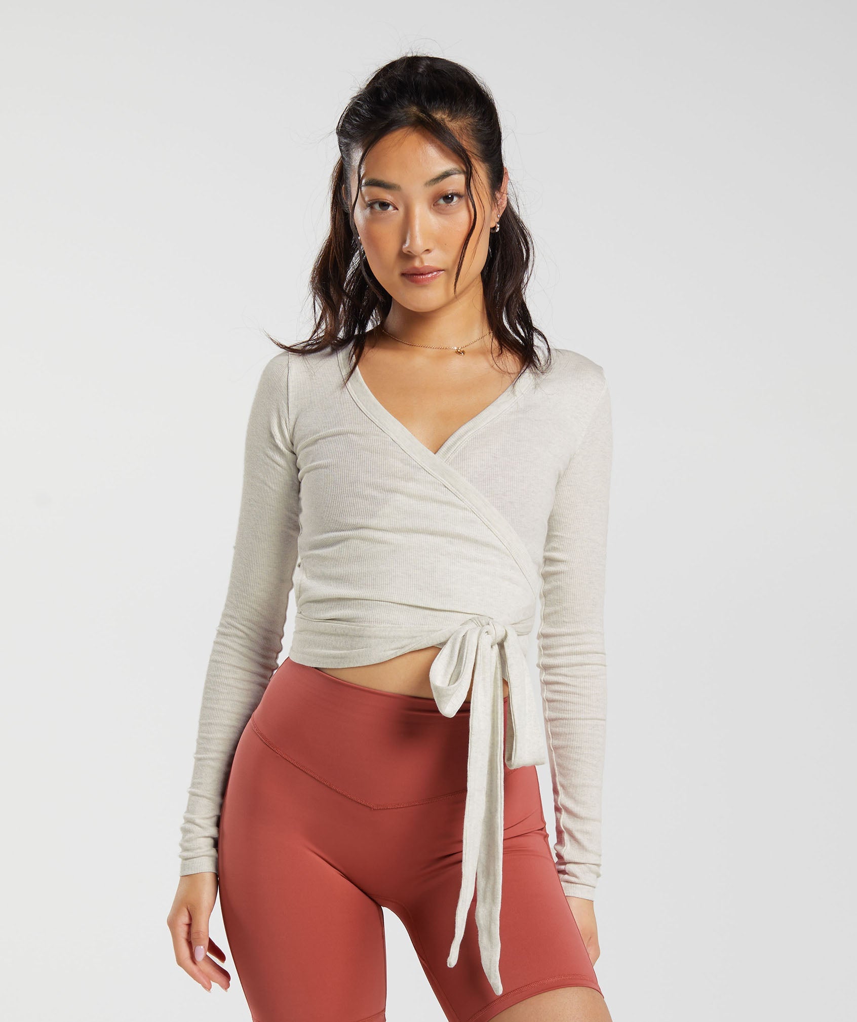 Gymshark ELEVATE WRAP LONG SLEEVE TOP - Bros Frost White Marl
