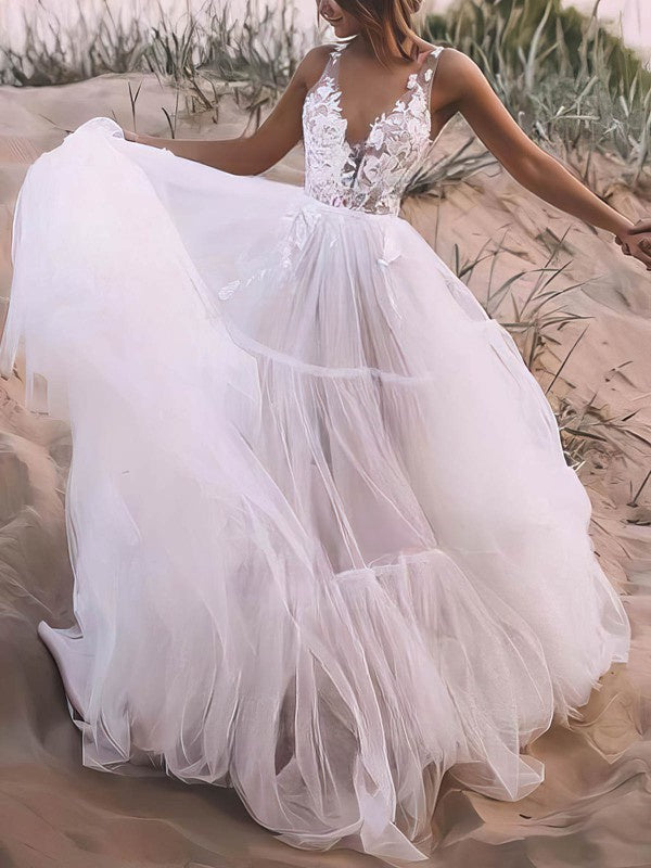 Glamorous V-Neck Sleeveless Lace Tulle Wedding Dresses