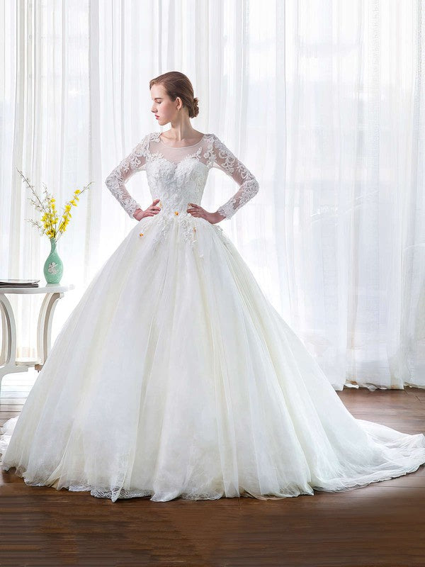 Classic Long Sleeves Tulle Cathedral Train Lace Wedding Dresses with Appliques