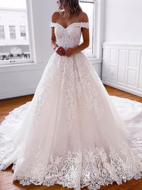 Stylish Sweetheart Off-The-Shoulder Court Train Wedding Dresses with Appliques