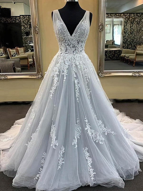 Stunning V-Neck Sleeveless Tulle A-Line Wedding Dresses with Appliques