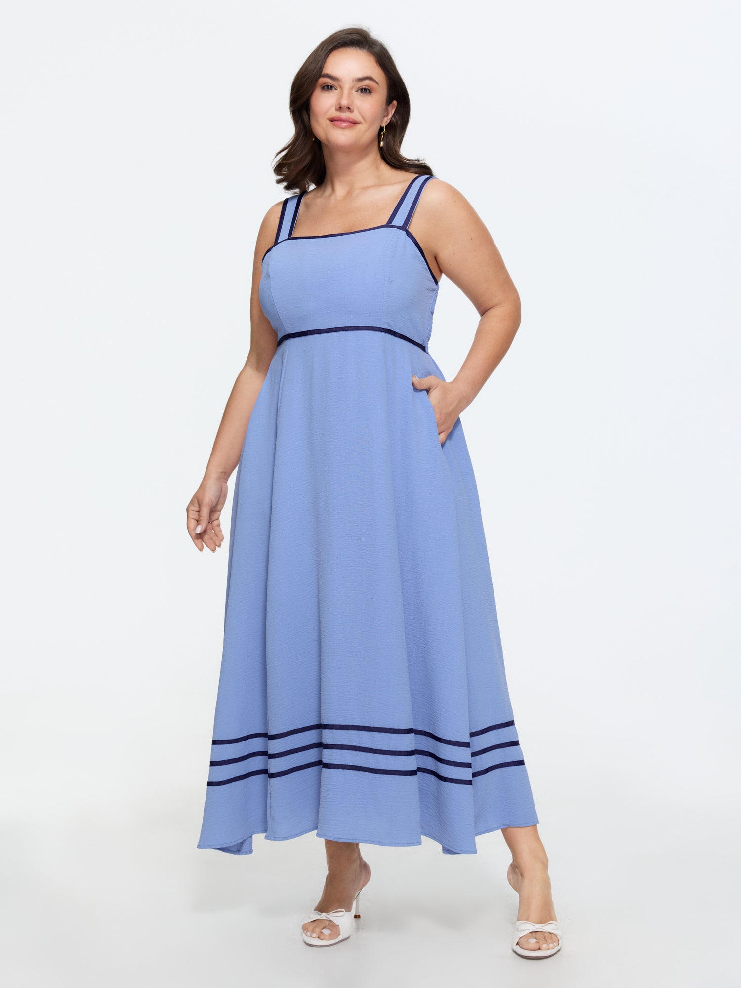 Color Contrast Shirred Wide Straps Maxi Dress