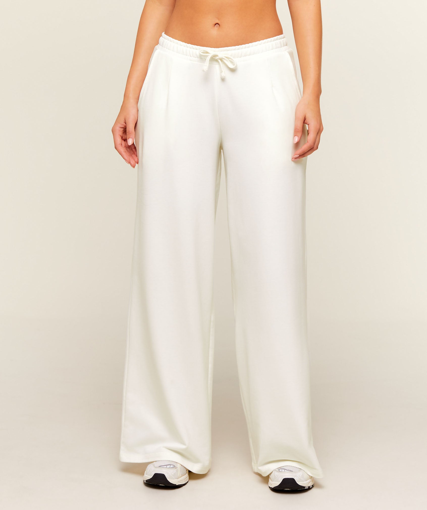 Gymshark Lightweight Wide Leg Pants Regular - Soft White