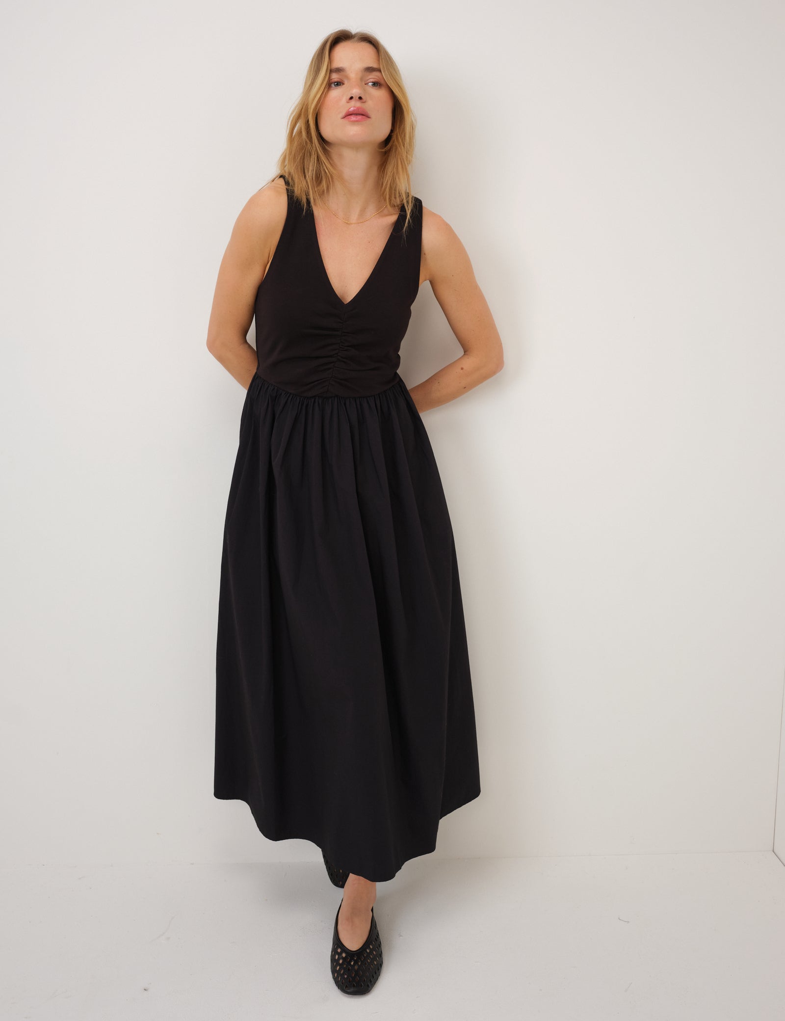 Black V-Neck Kyra Midi Dress