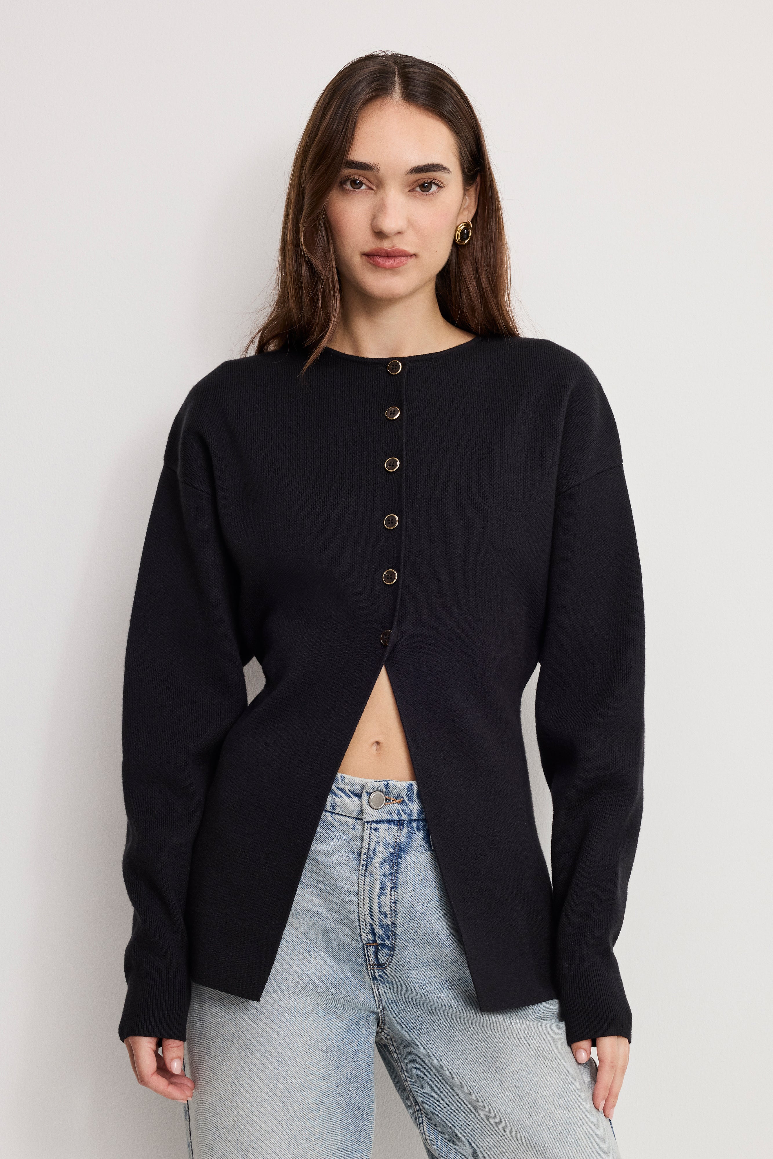 EXAGGERATED SLEEVE CARDIGAN SWEATER | BLACK001