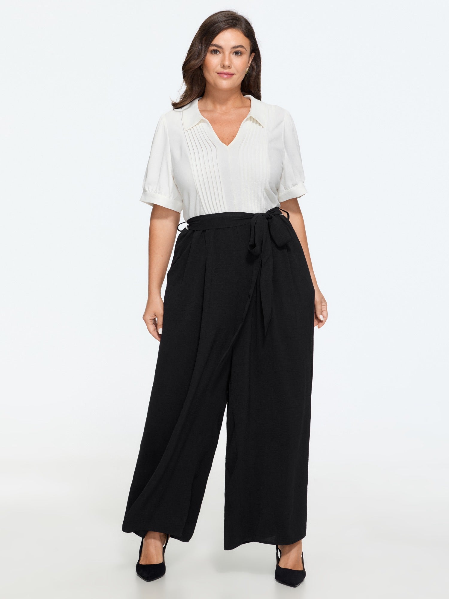 Contrast Color Pleated Tie Waist Wide Leg Jumpsuit