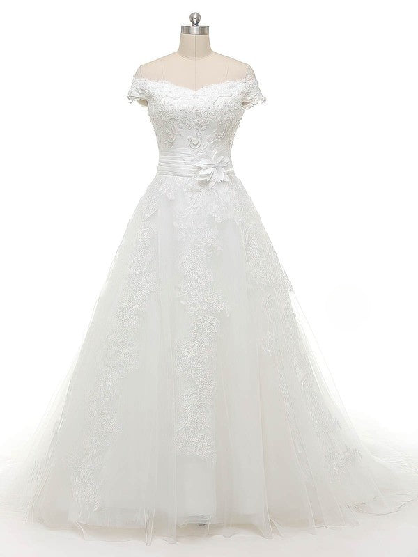 Chic Off-The-Shoulder Tulle Lace Ball Gown Wedding Dresses with Sweep Train