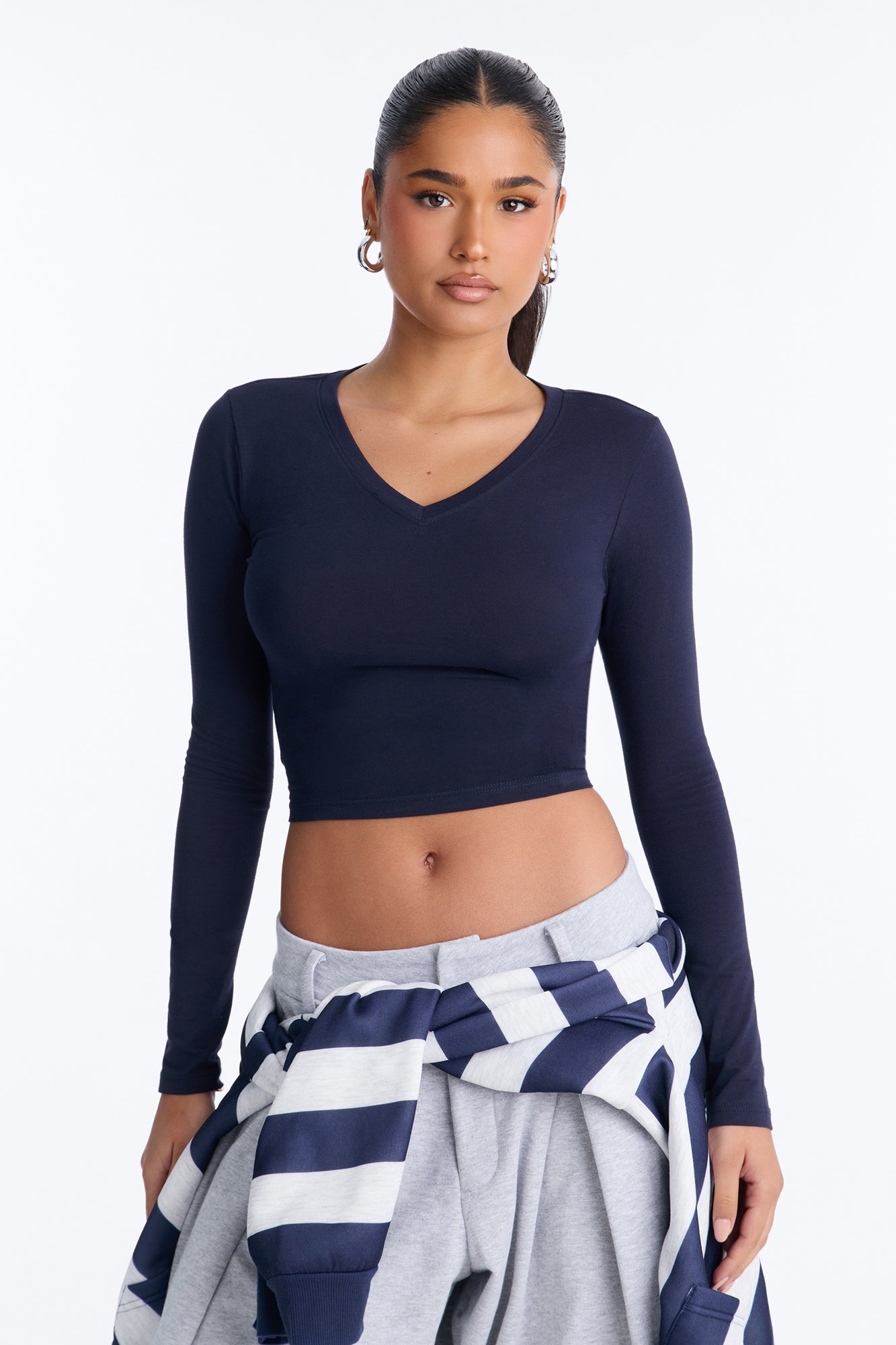 Sariah Cropped V Neck Long Sleeve Tee - Navy