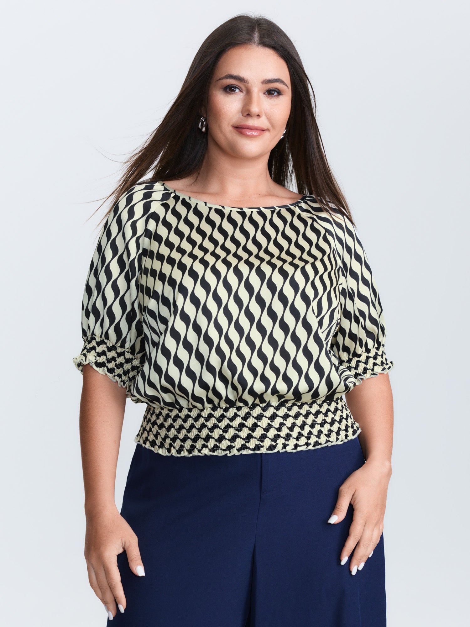 Geometric Stripes Stretchy Hem Blouse