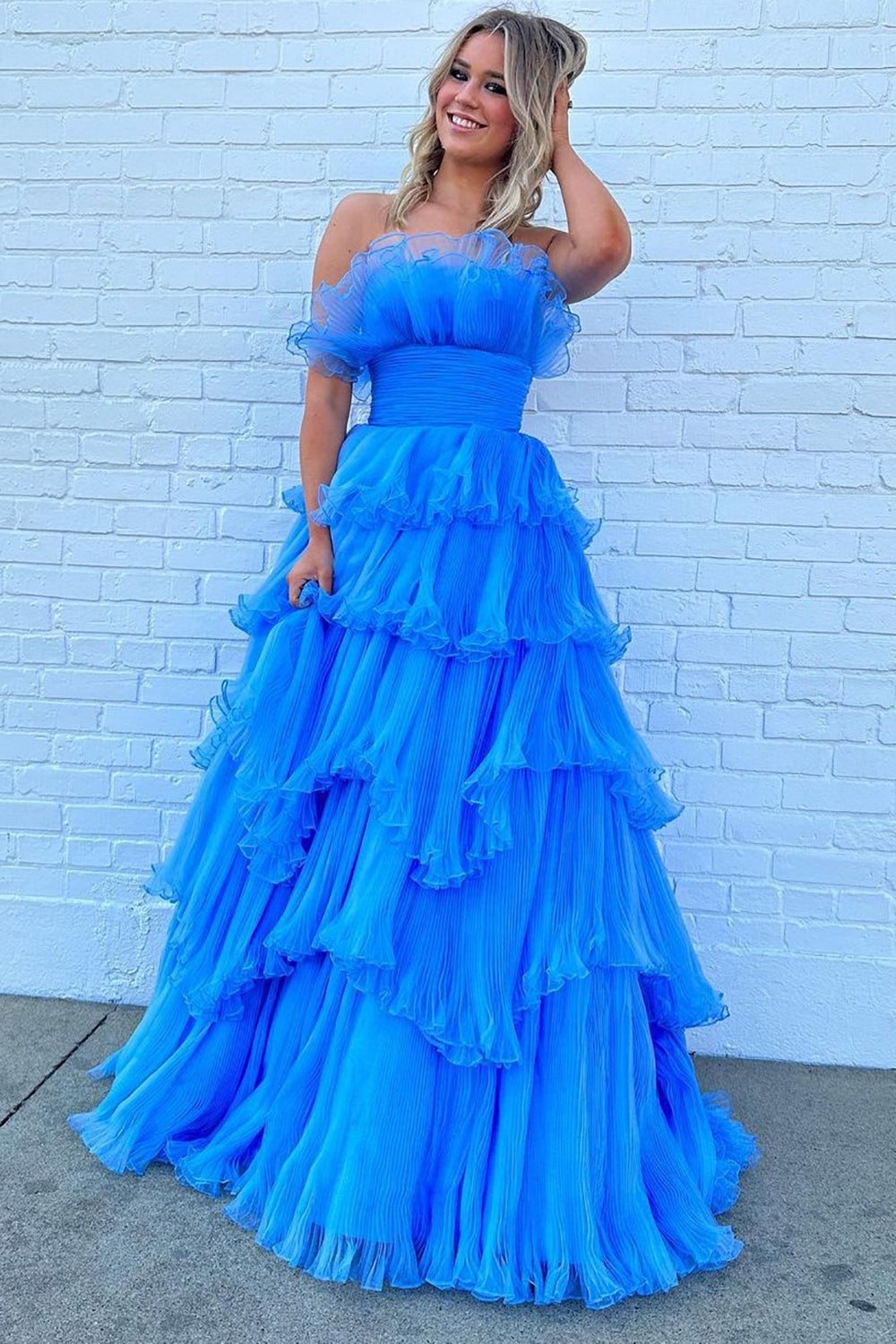Elegant Blue Strapless A-Line Prom Gown with Ruffled Details