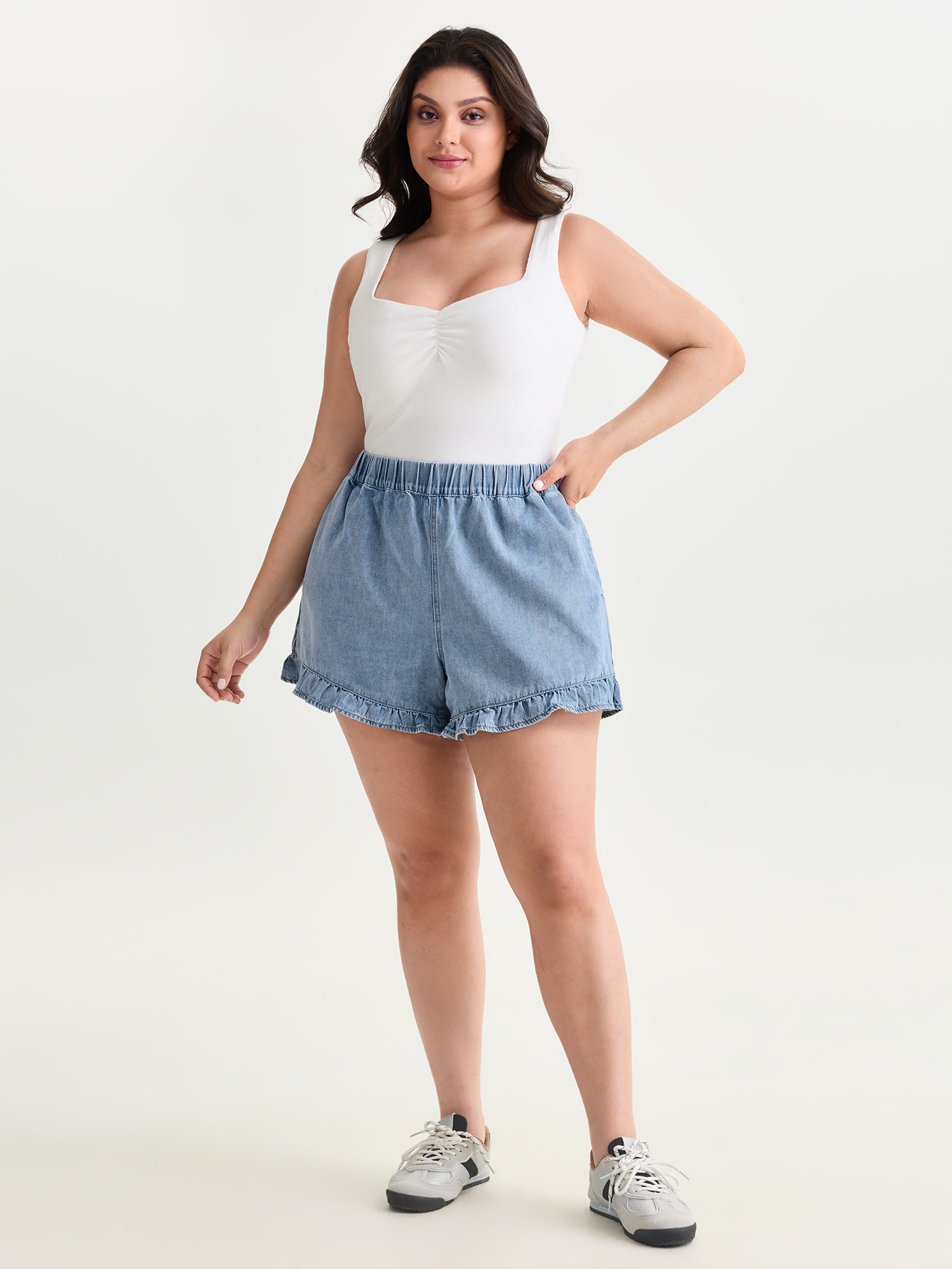 Elastic Waistband Straight-Leg Denim Shorts