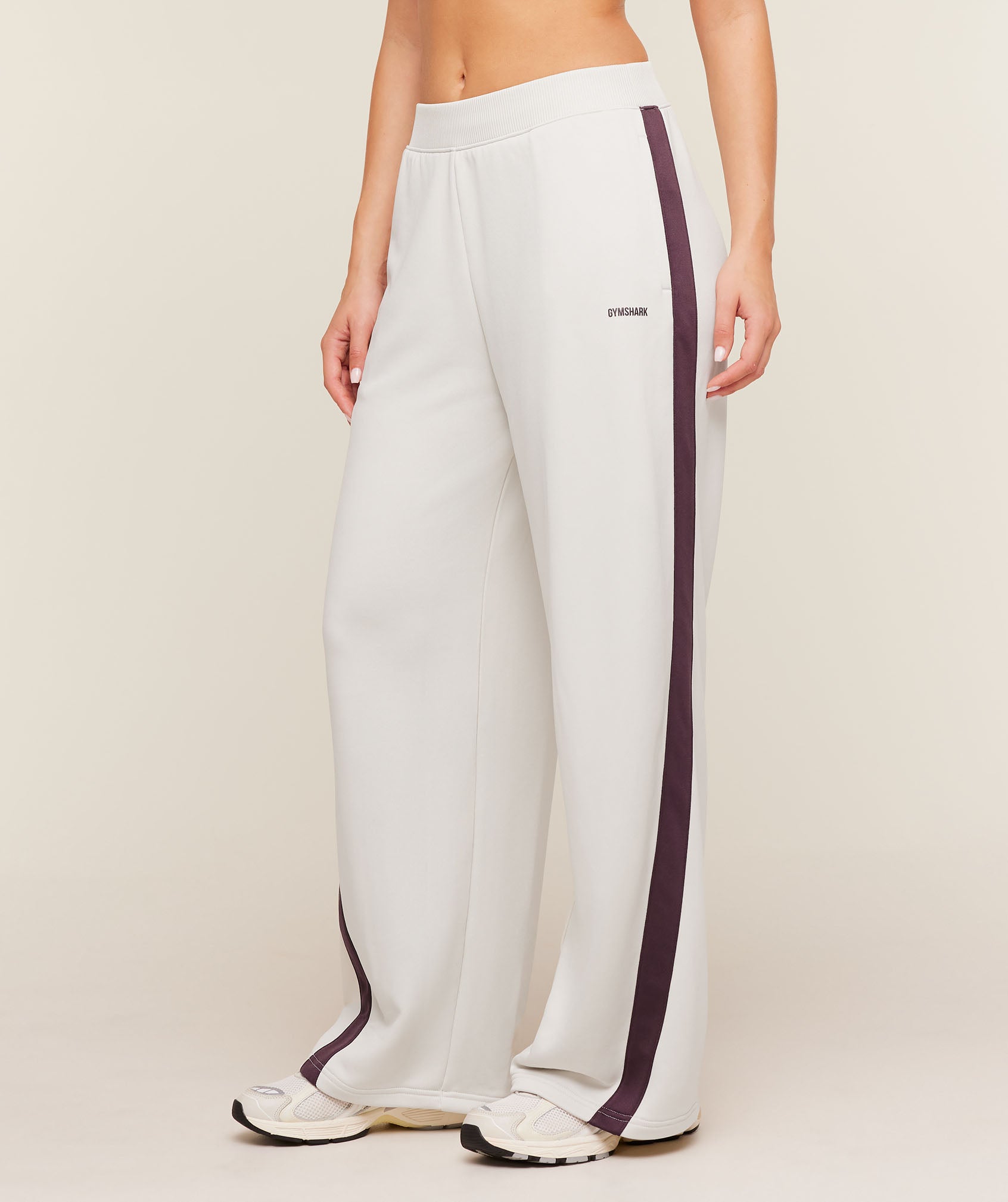 Gymshark Lightweight Tricot Wide Leg Pants - Tinted White/Cherry Purple