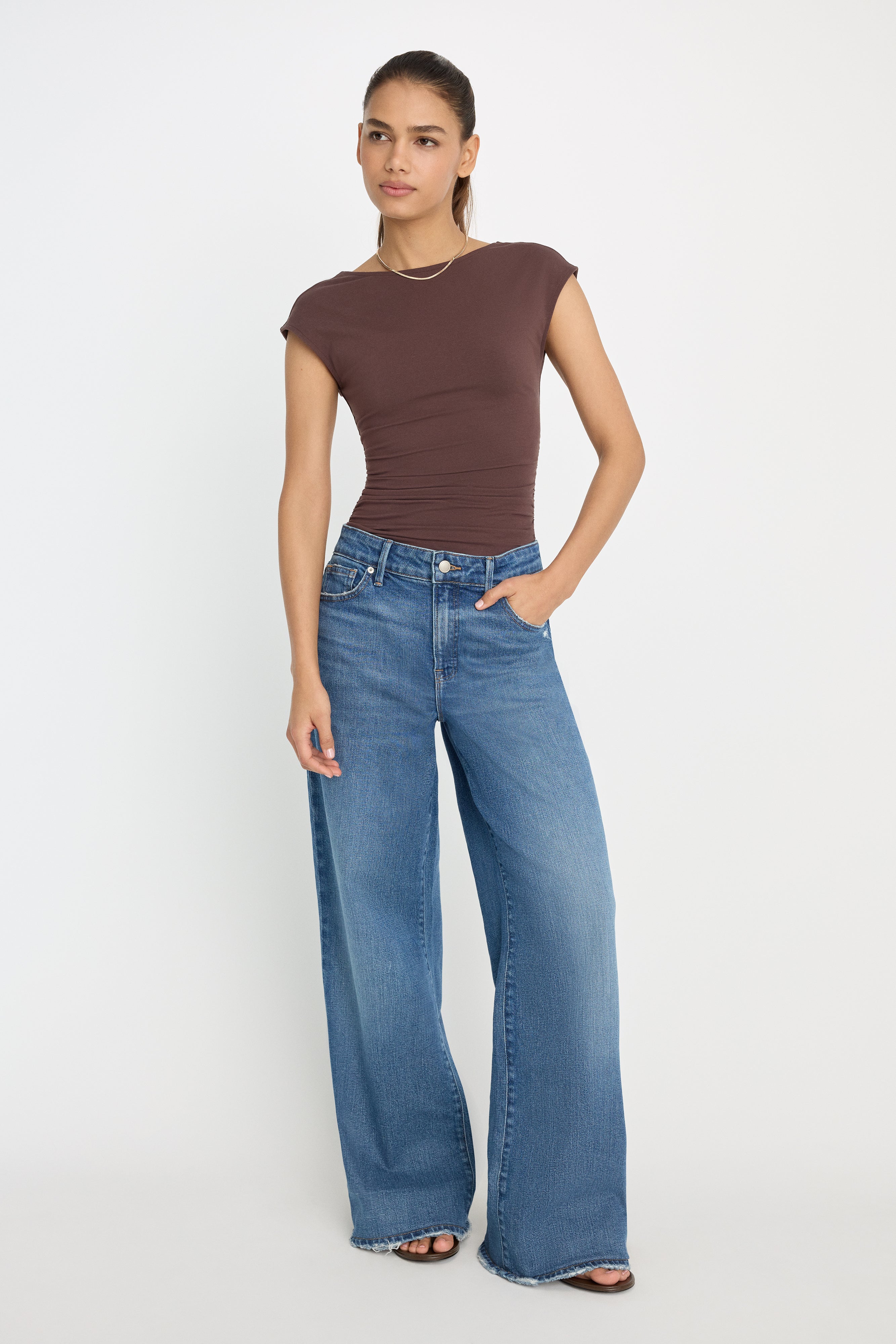 SUPER STRETCH OPEN BACK BODY SUIT | BITTER COCOA